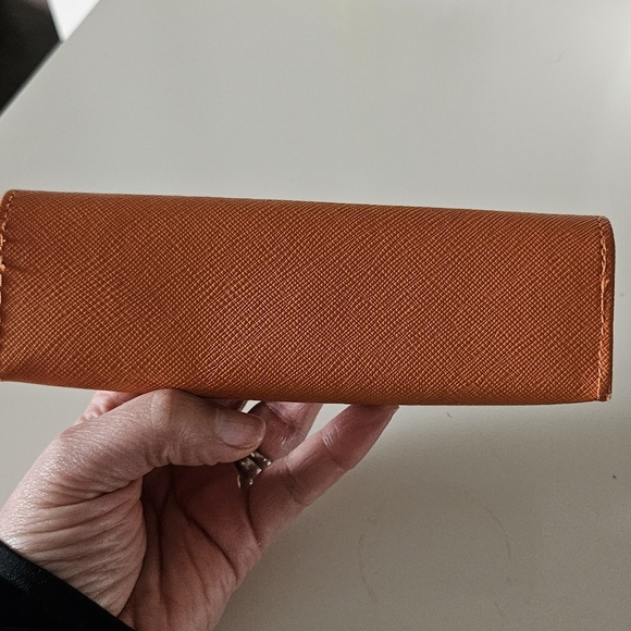 Tory Burch Eyeglass Case - Picture 2 of 7